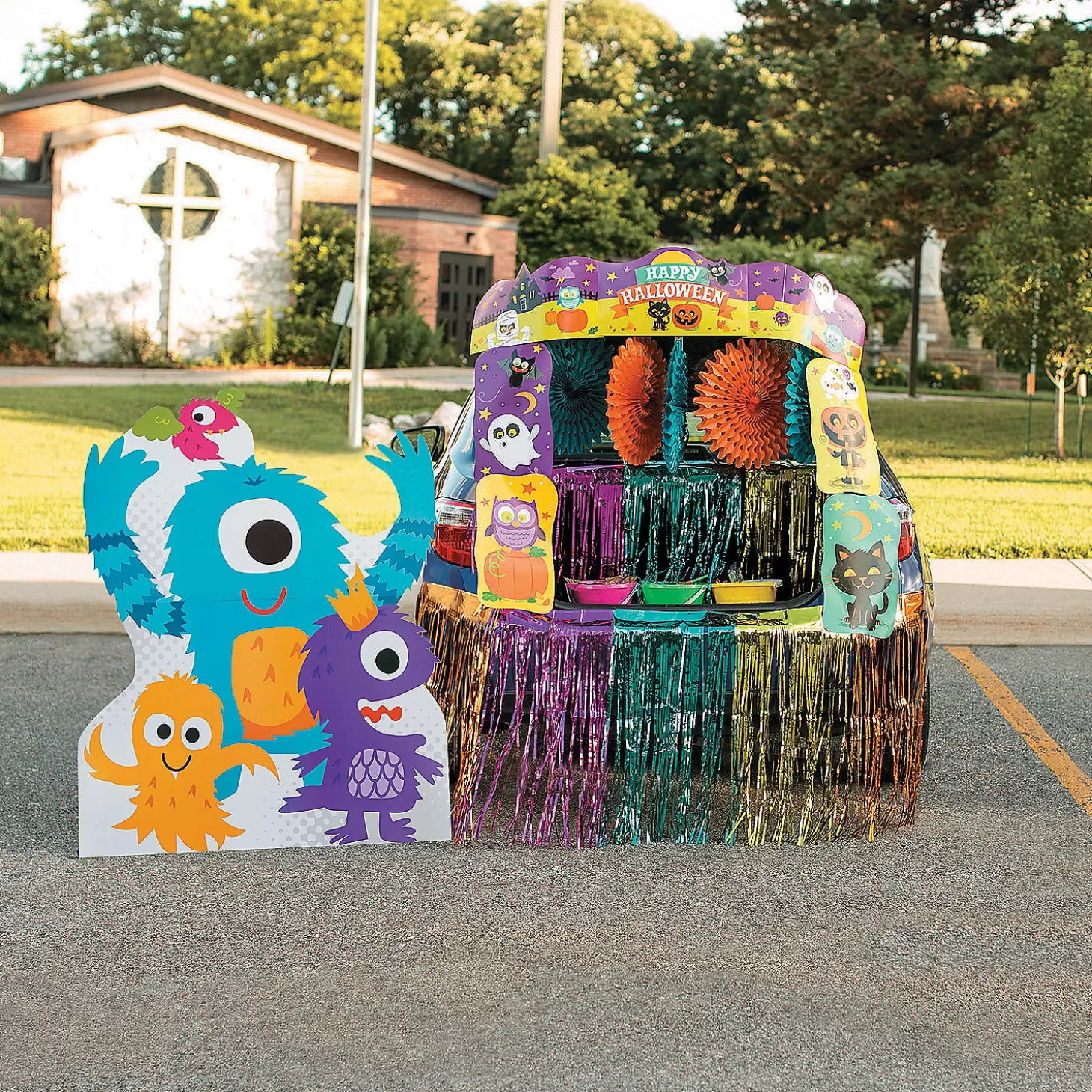 Outlet Halloween Trunk-Or-Treat Decorating Kit - 33 Pc. Religious Halloween