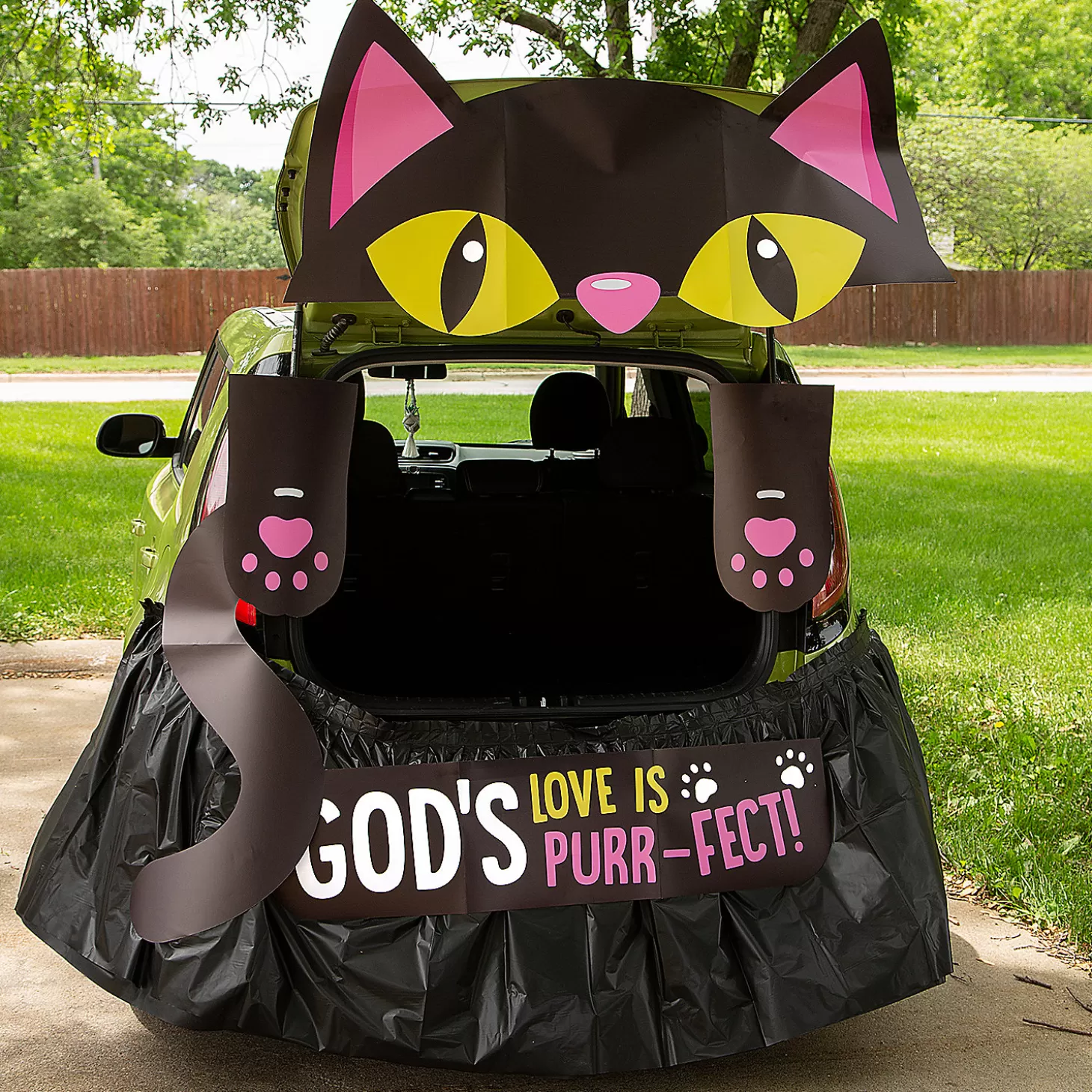 Online Religious Black Cat Trunk-Or-Treat Decorating Kit - 6 Pc. Halloween Fun Kits