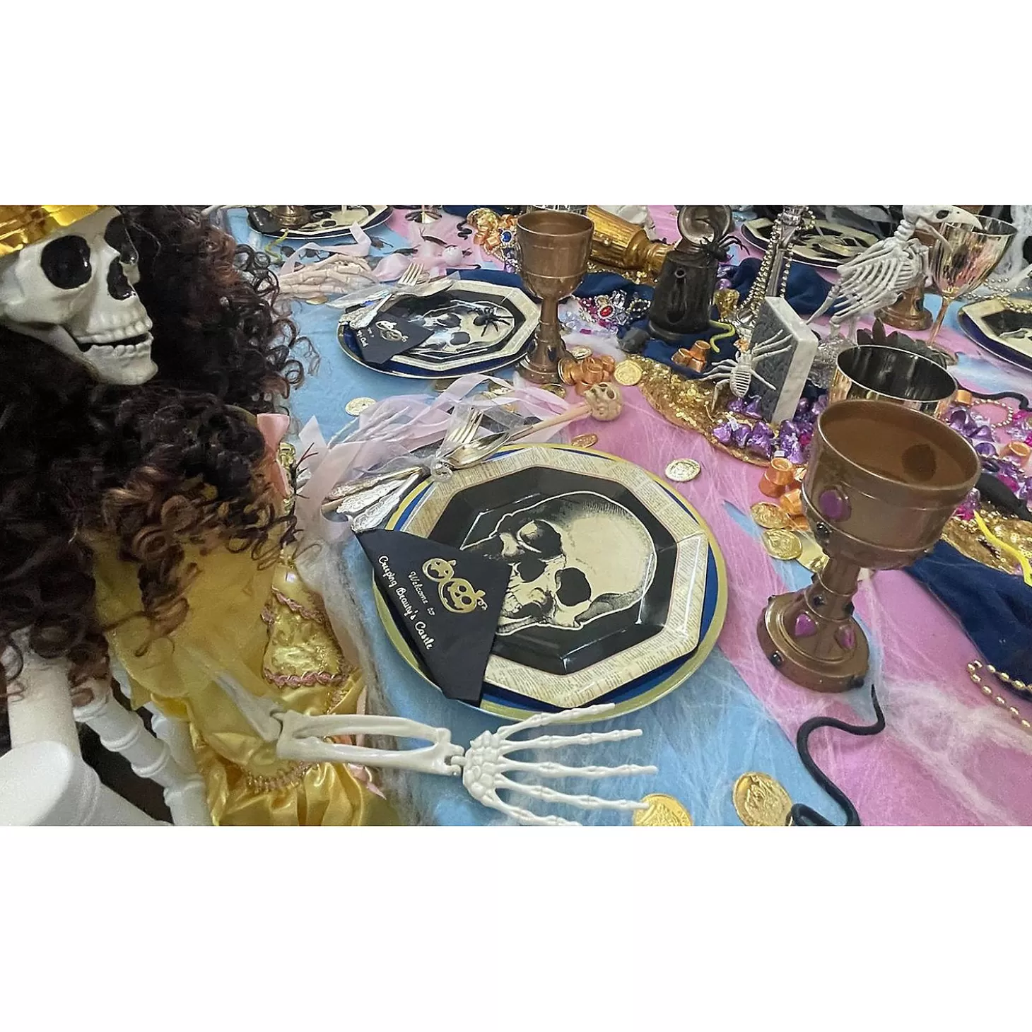 Flash Sale Skull Vintage Halloween Paper Dinner Plates - 8 Ct. Tableware