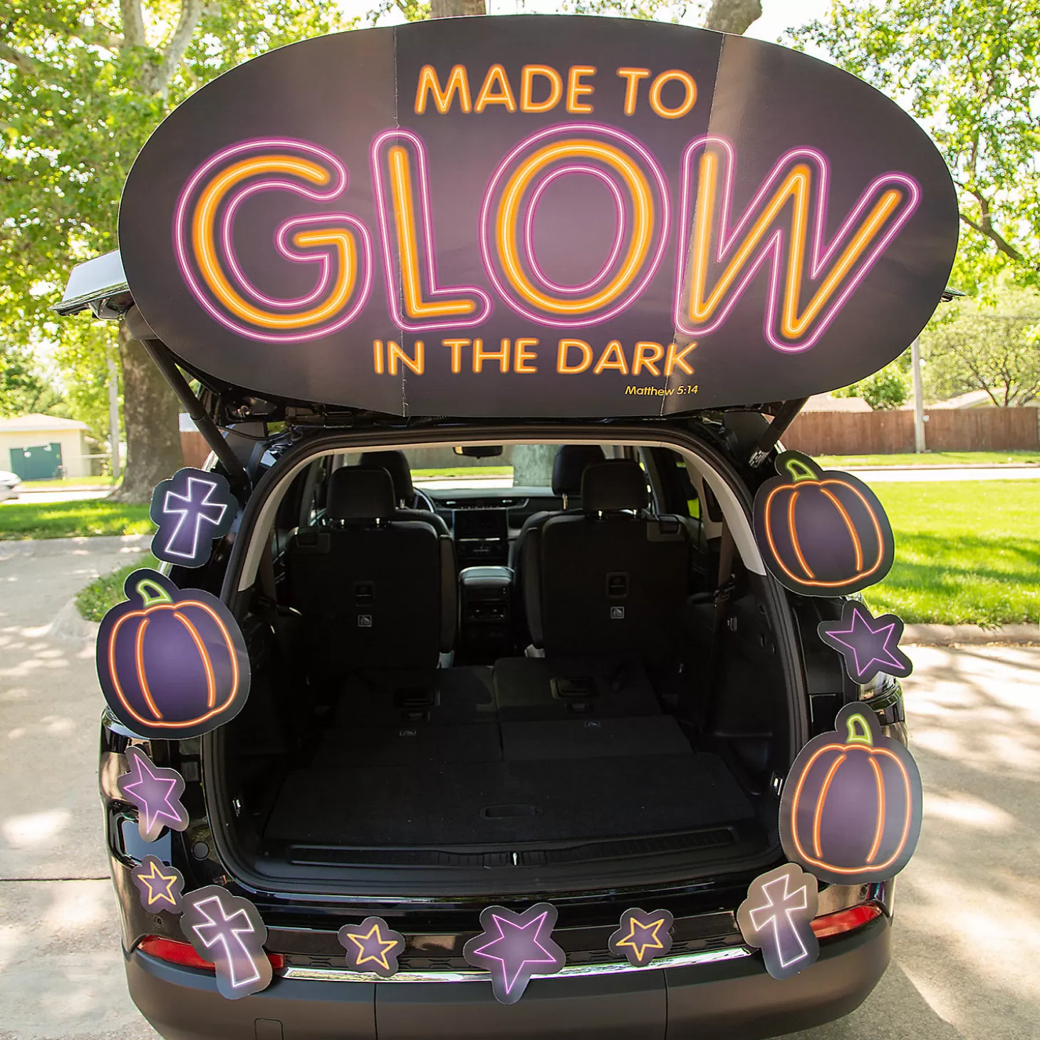 Store Value Glow With God Trunk-Or-Treat Decorating Kit - 13 Pc. Religious Halloween